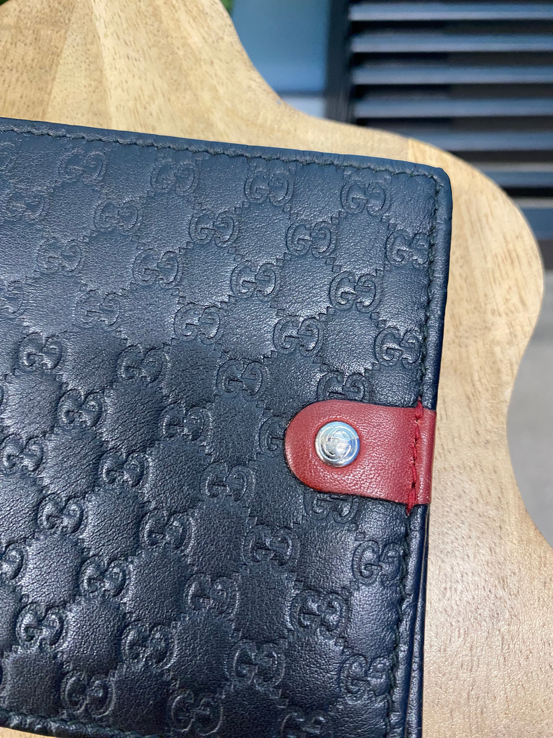 Gucci Black Micro Guccissima Billfold Wallet (3665)