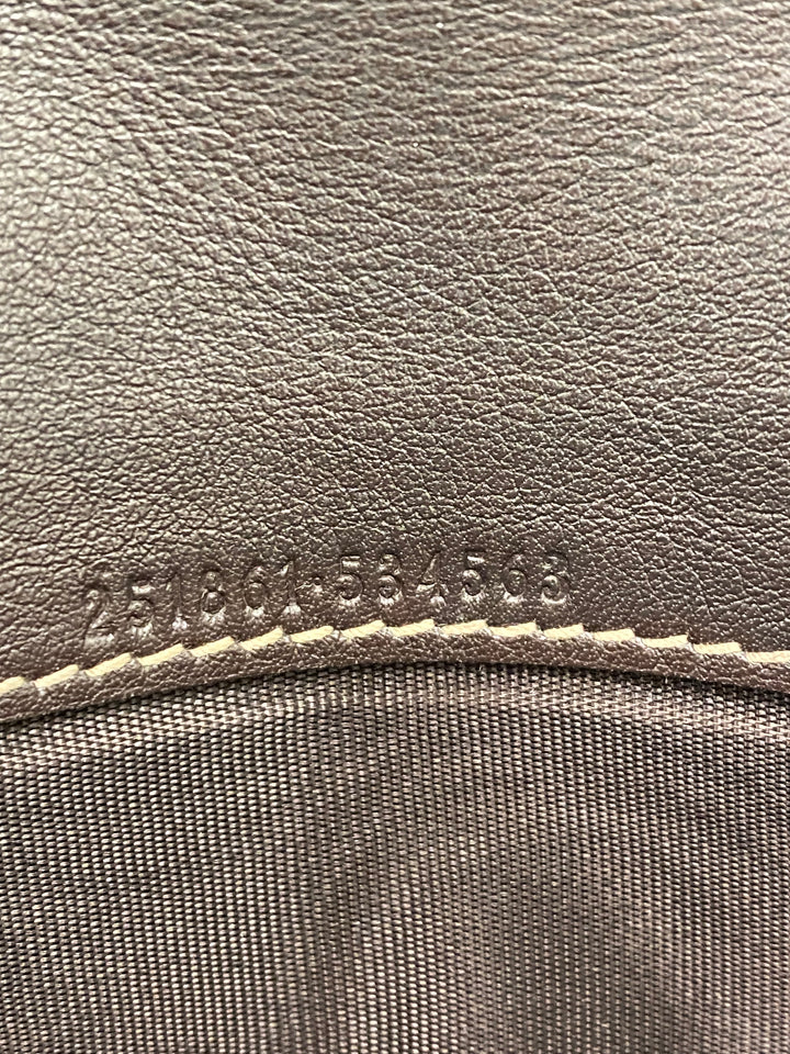 Gucci GG Canvas Heart Long Wallet (8102)