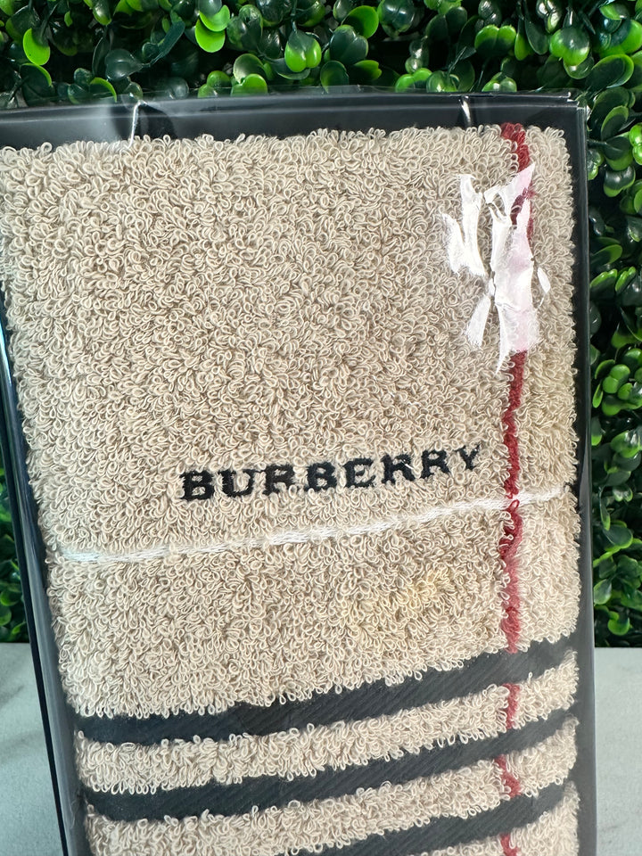 Burberry Towel Set (2704)