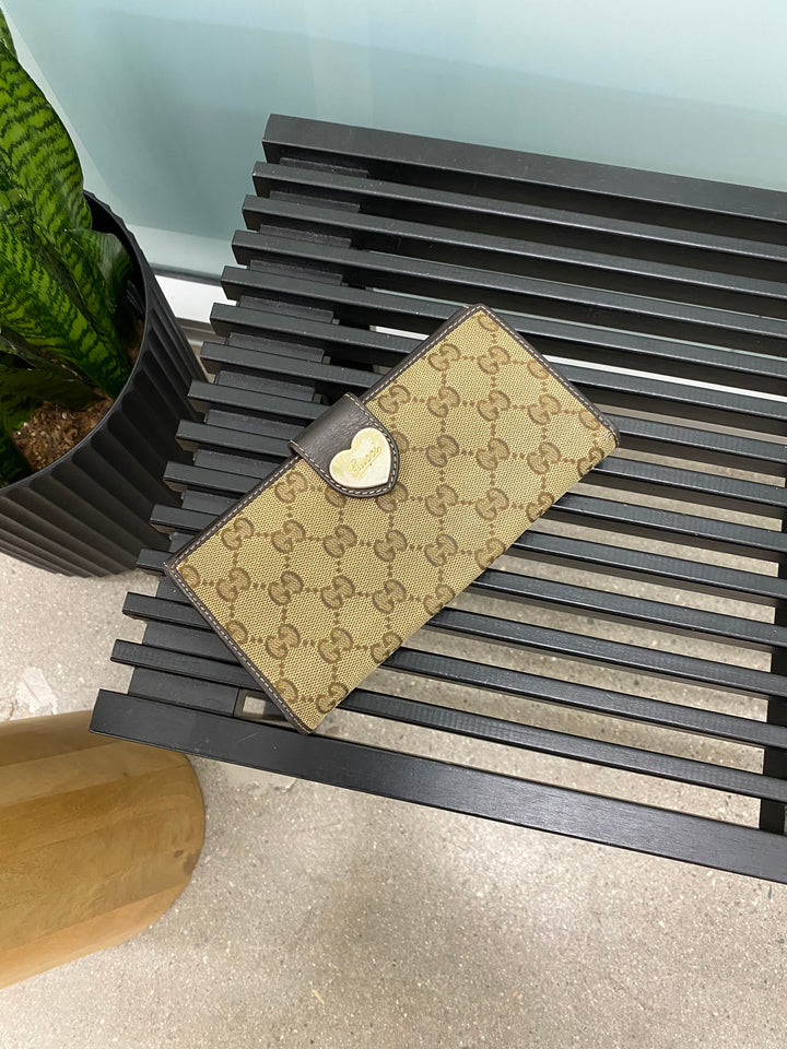 Gucci GG Canvas Heart Long Wallet (4998)