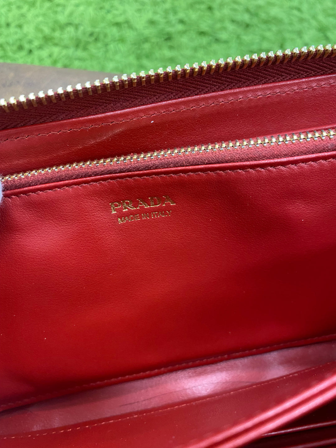Prada Red Leather Zippy Wallet (2391)