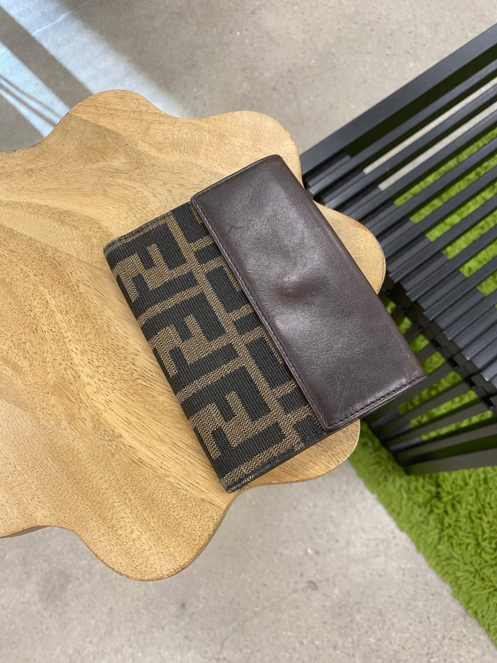Fendi Zucca Compact Wallet (8987)
