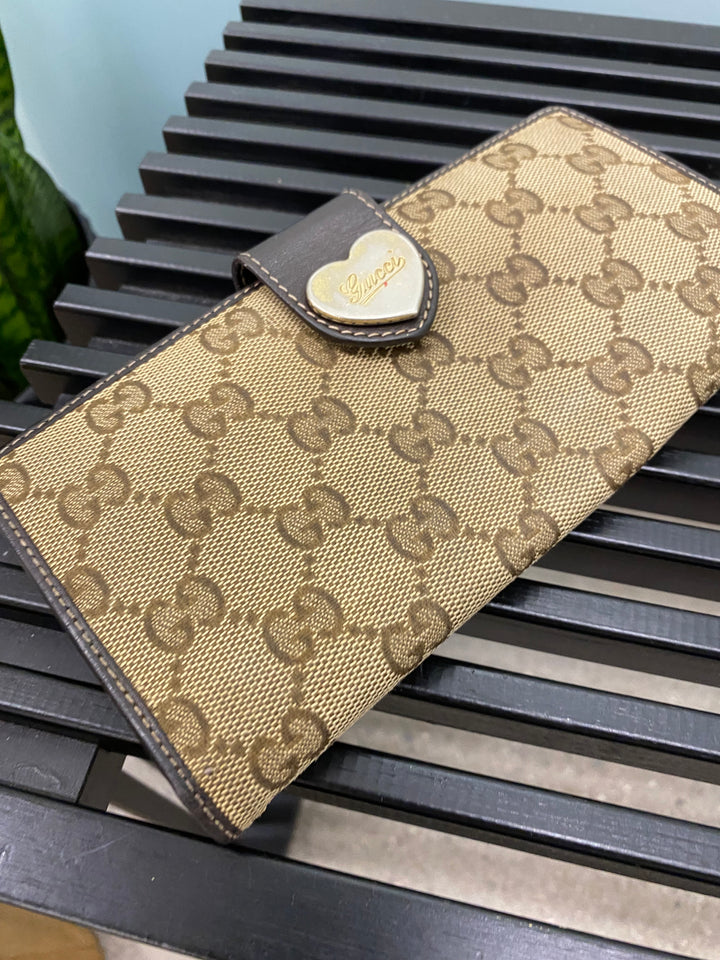 Gucci GG Canvas Heart Long Wallet (4998)