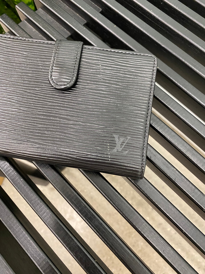 Louis Vuitton Black Epi French Wallet (4624)