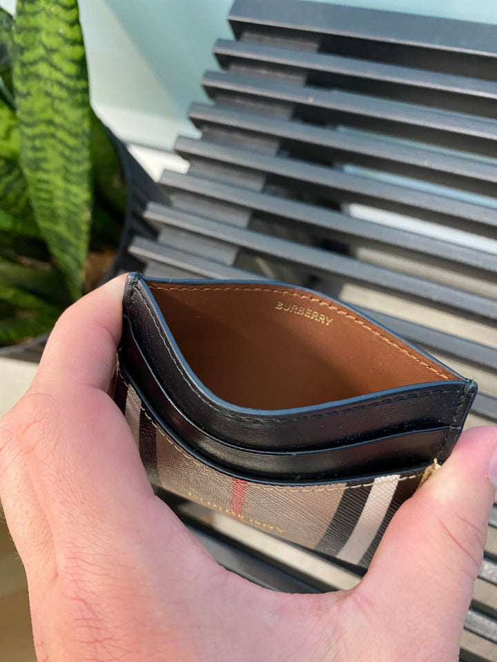 Burberry Striped Card Holder (8378)