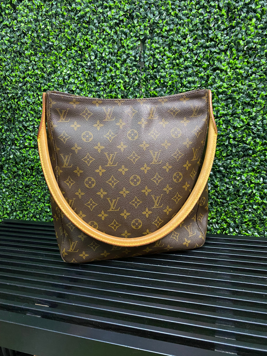 Louis Vuitton Monogram Looping GM (357)