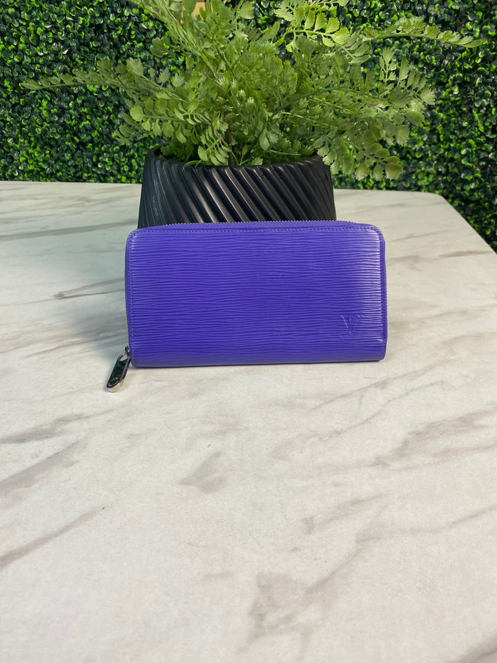 Louis Vuitton Purple Epi Zippy Wallet (0910)