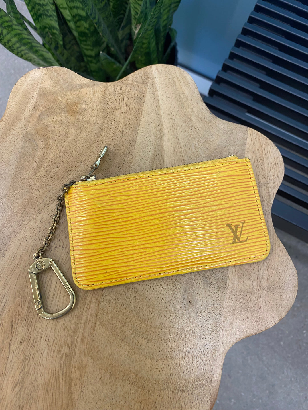 Louis Vuitton Yellow Epi Key Cles (2267)