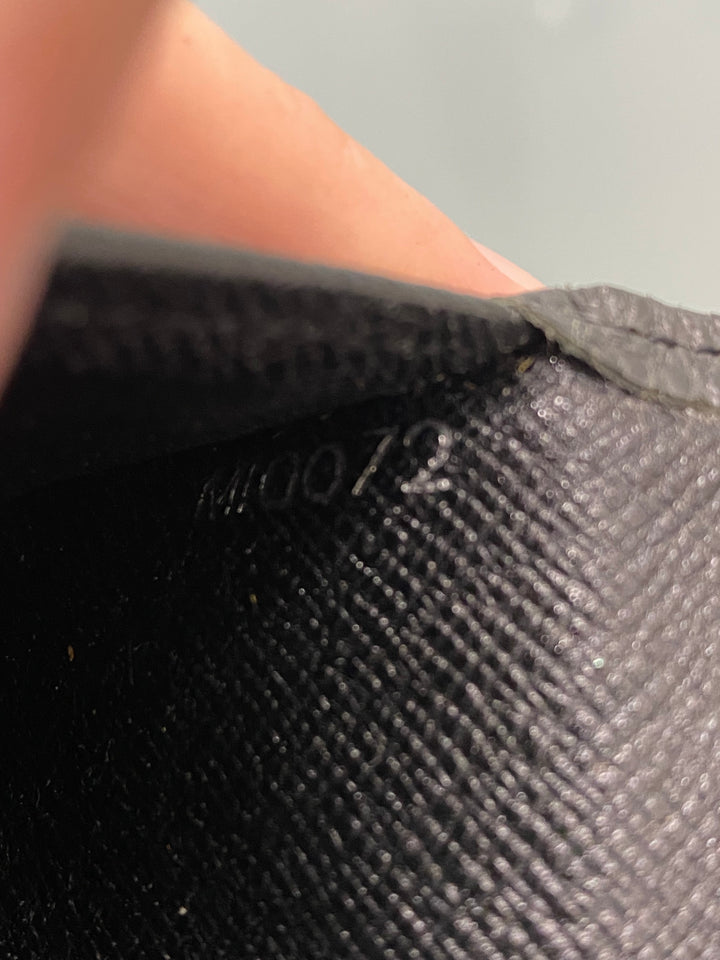 Louis Vuitton Black Taiga Leather Pocket Organizer (3813)