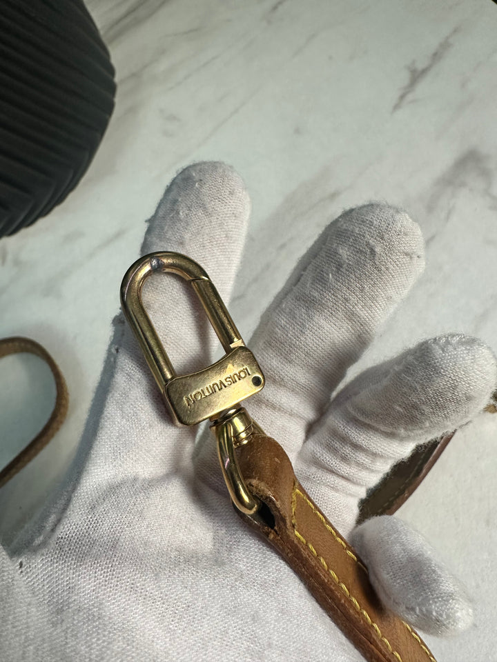 Louis Vuitton Vachetta Leather Shoulder Strap (2240)