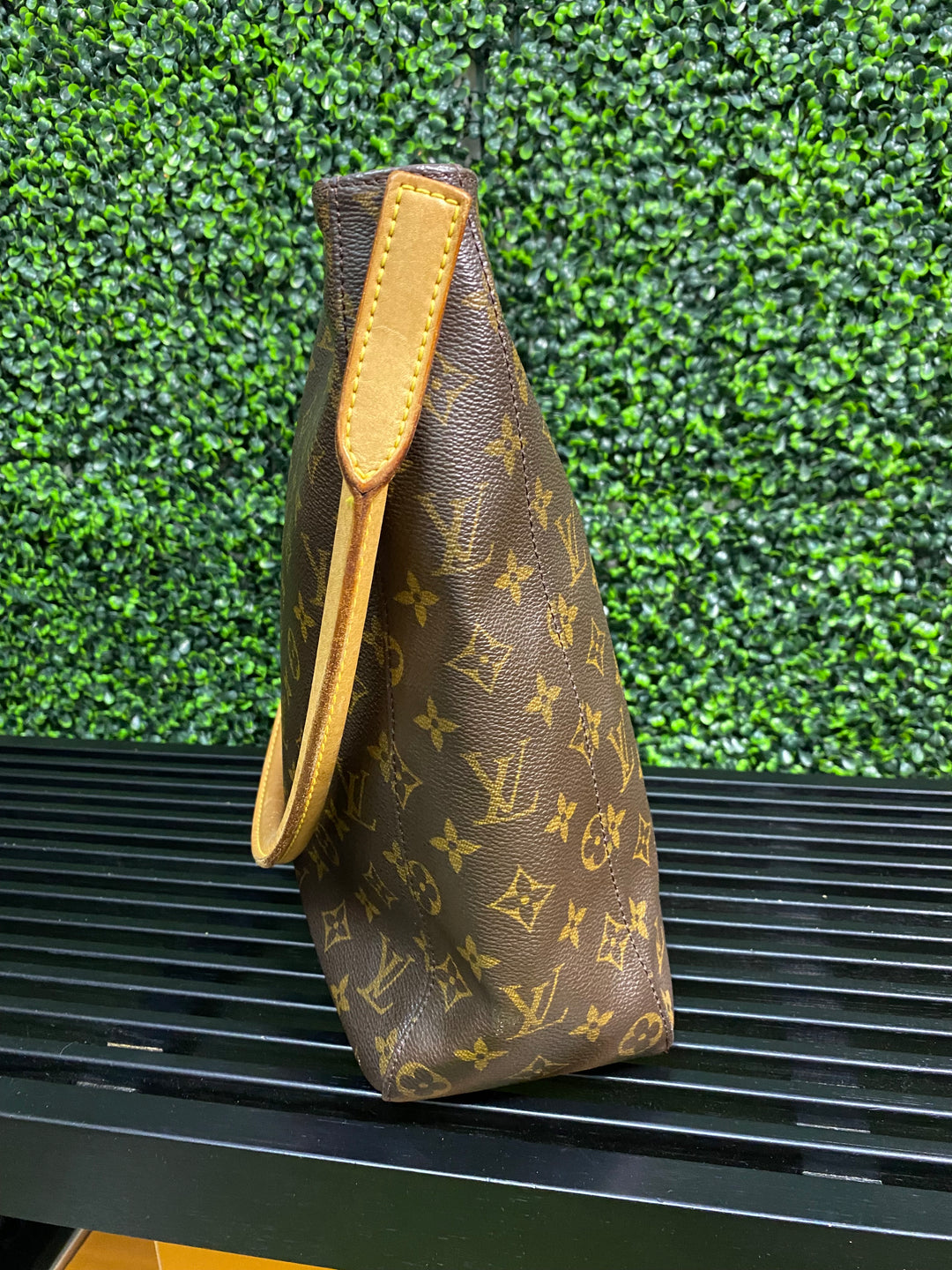 Louis Vuitton Monogram Looping GM (357)