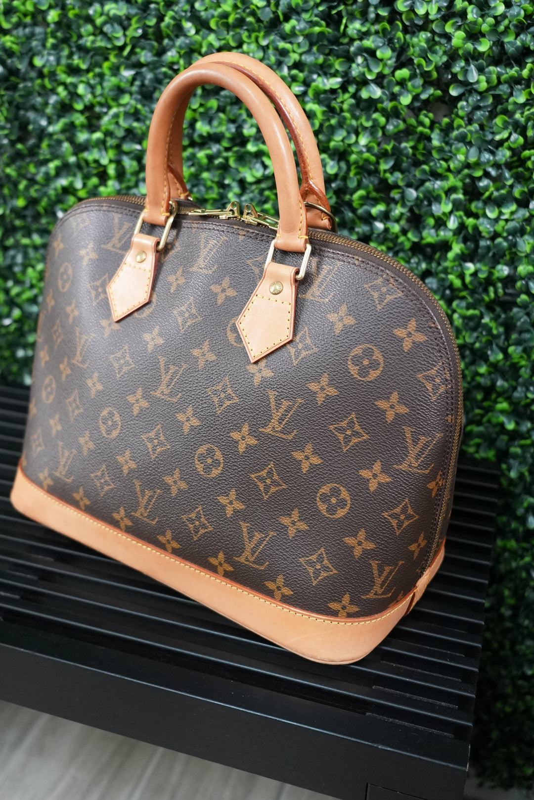 Louis Vuitton Monogram Alma 997