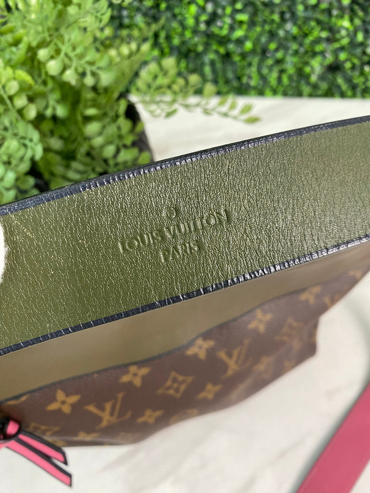 Louis Vuitton Monogram Tuileries Besace 2 Way Bag (6737)