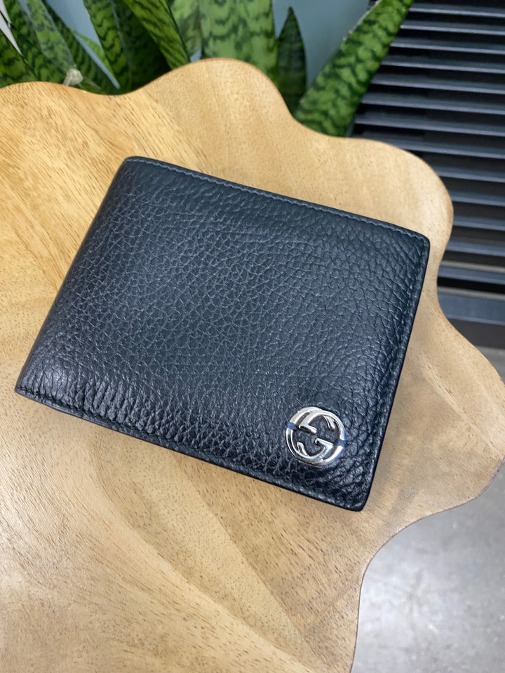 Gucci Black Pebbled Leather Interlocking GG Billfold Wallet (8480)