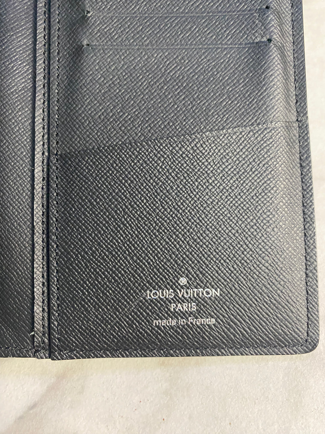 Louis Vuitton Black Epi Giant Logo Brazza Wallet (6844)