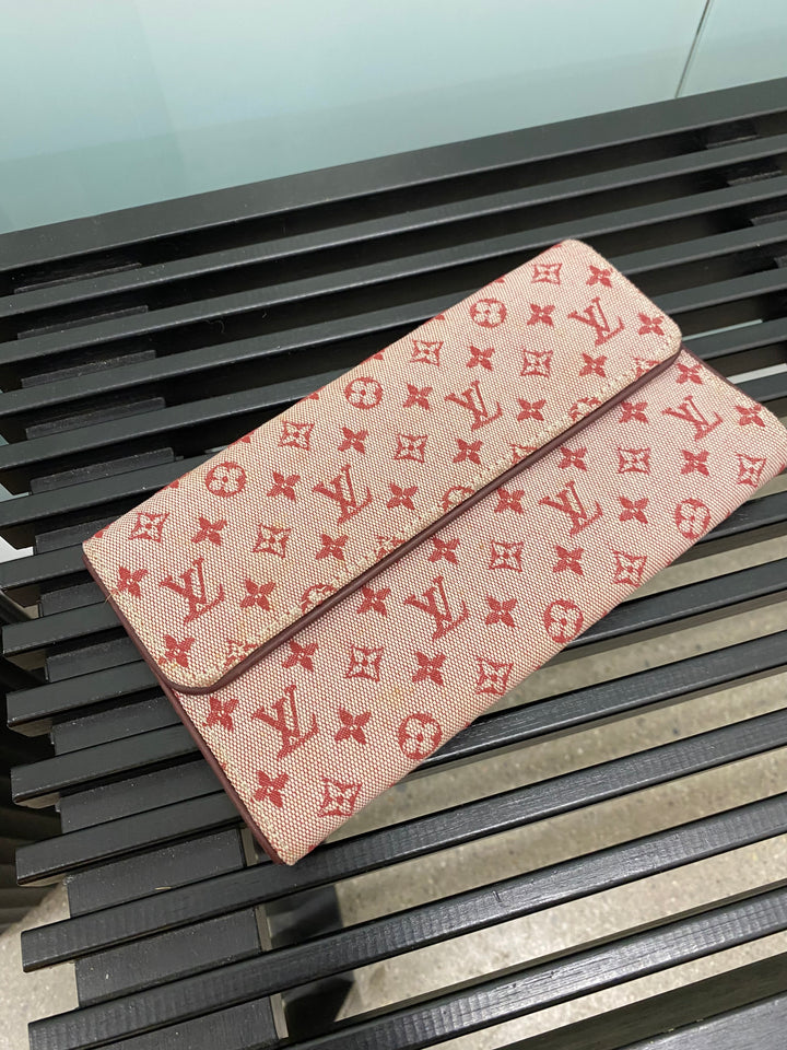 Lousi Vuitton Red Mini Lin International Long Wallet (4949)
