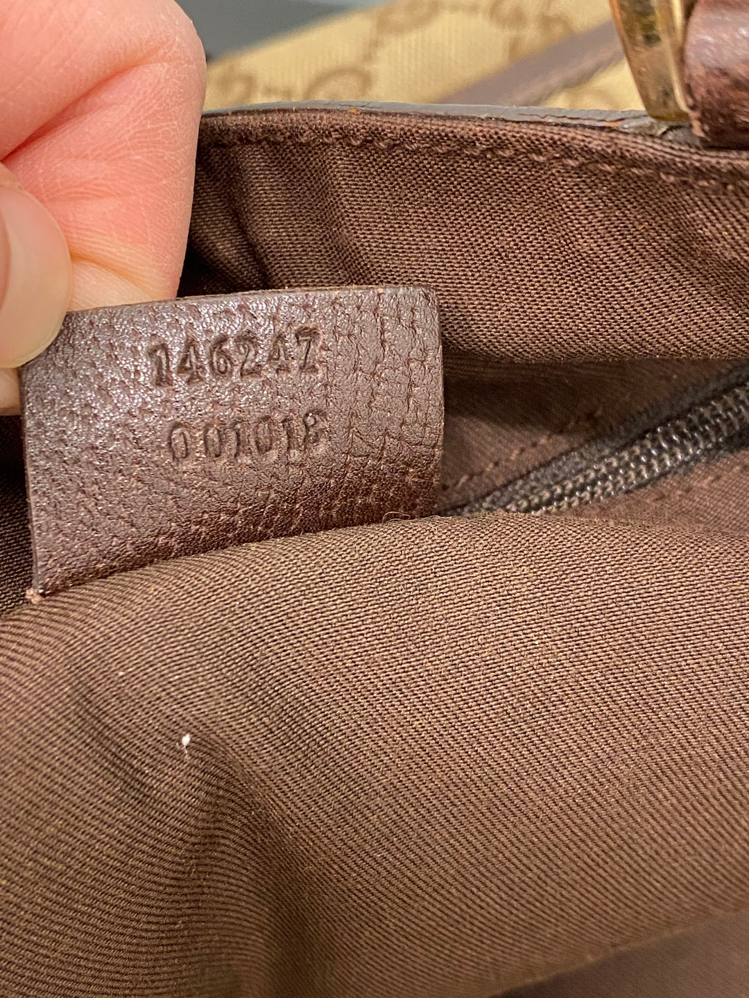 Gucci GG Canvas Handbag (2392)