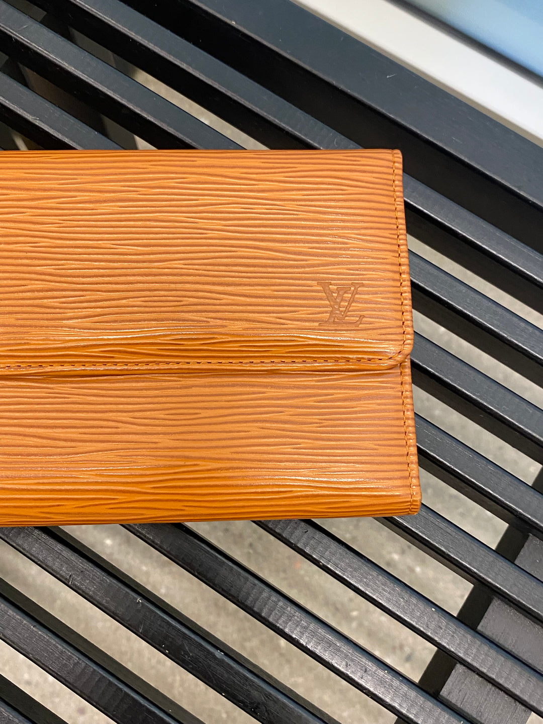 Louis Vuitton Cedar Epi International Long Wallet (9836)