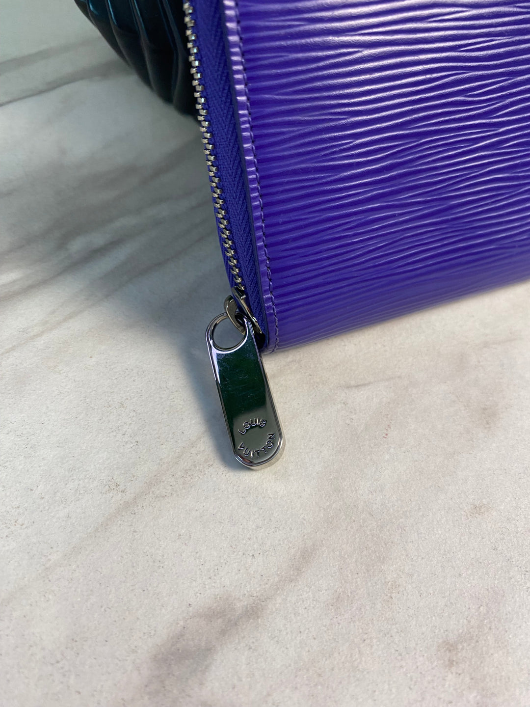 Louis Vuitton Purple Epi Zippy Wallet (0910)