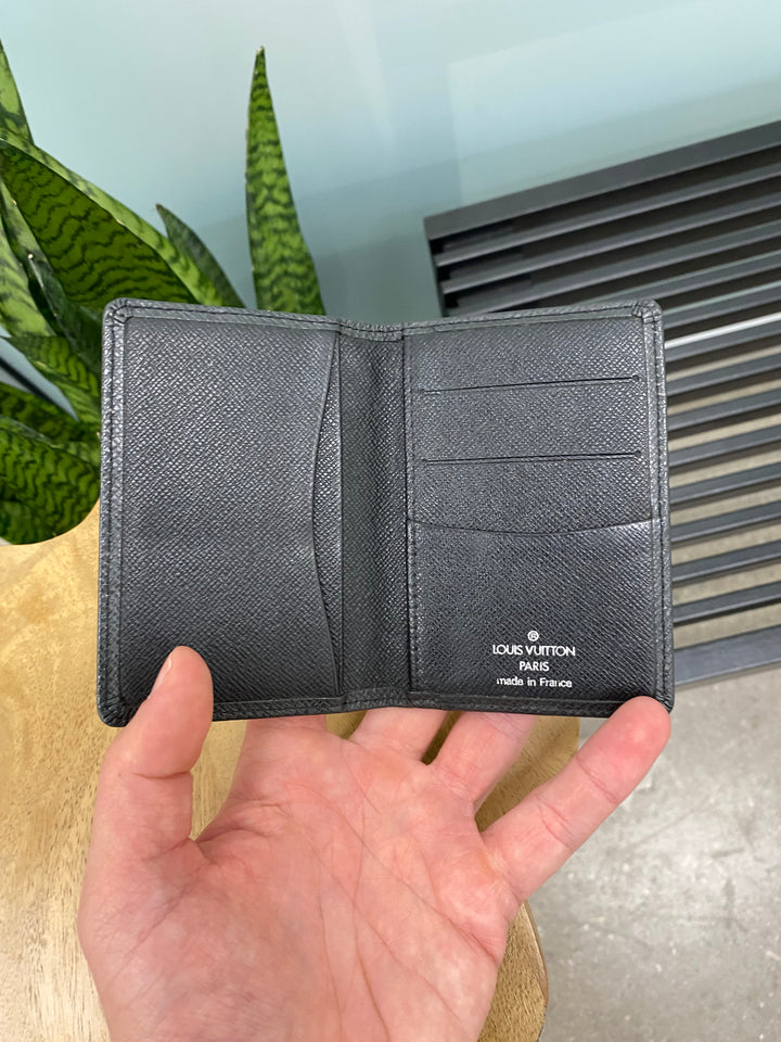 Louis Vuitton Black Taiga Leather Pocket Organizer (0199)