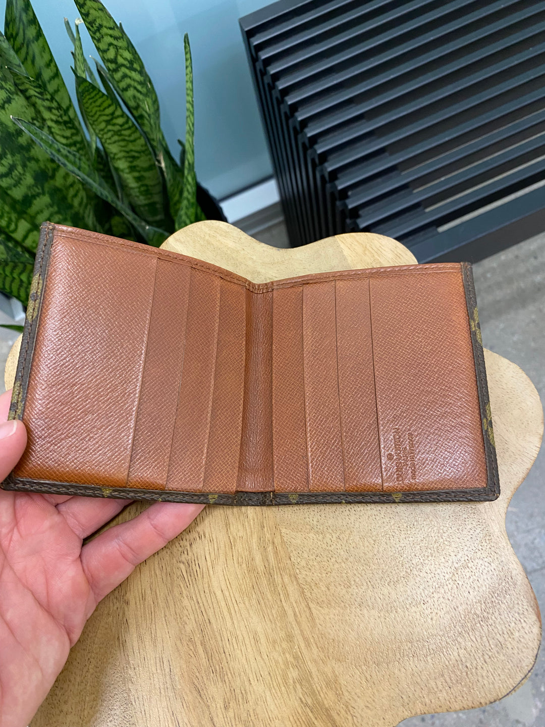 Louis Vuitton Monogram Billfold Wallet (3116)