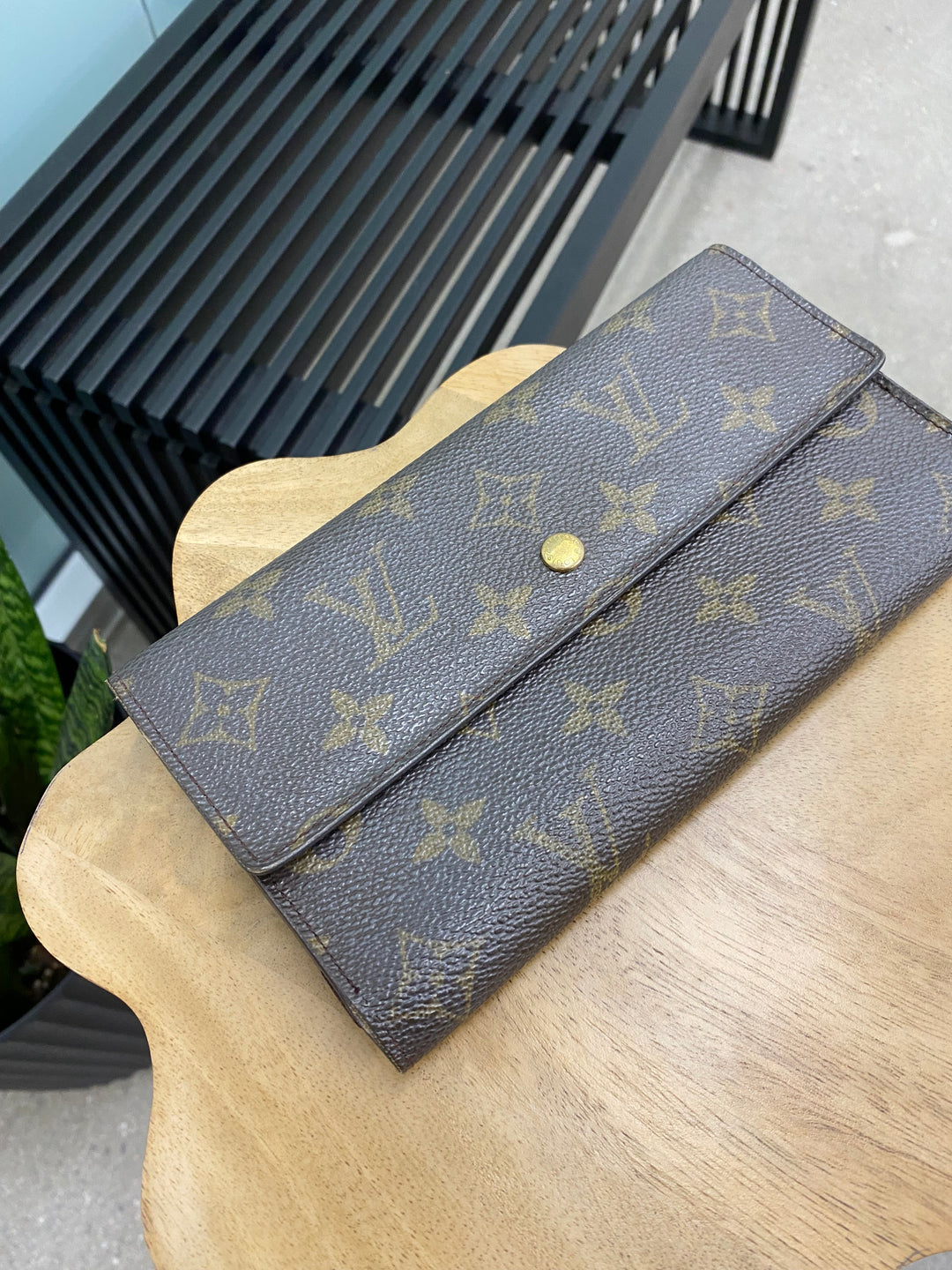 Louis Vuitton Monogram International Long Wallet (3297)