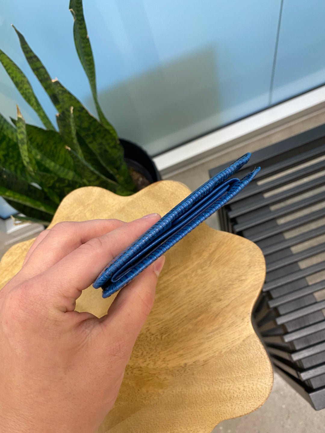 Louis Vuitton Blue Epi Billfold Wallet (2918)