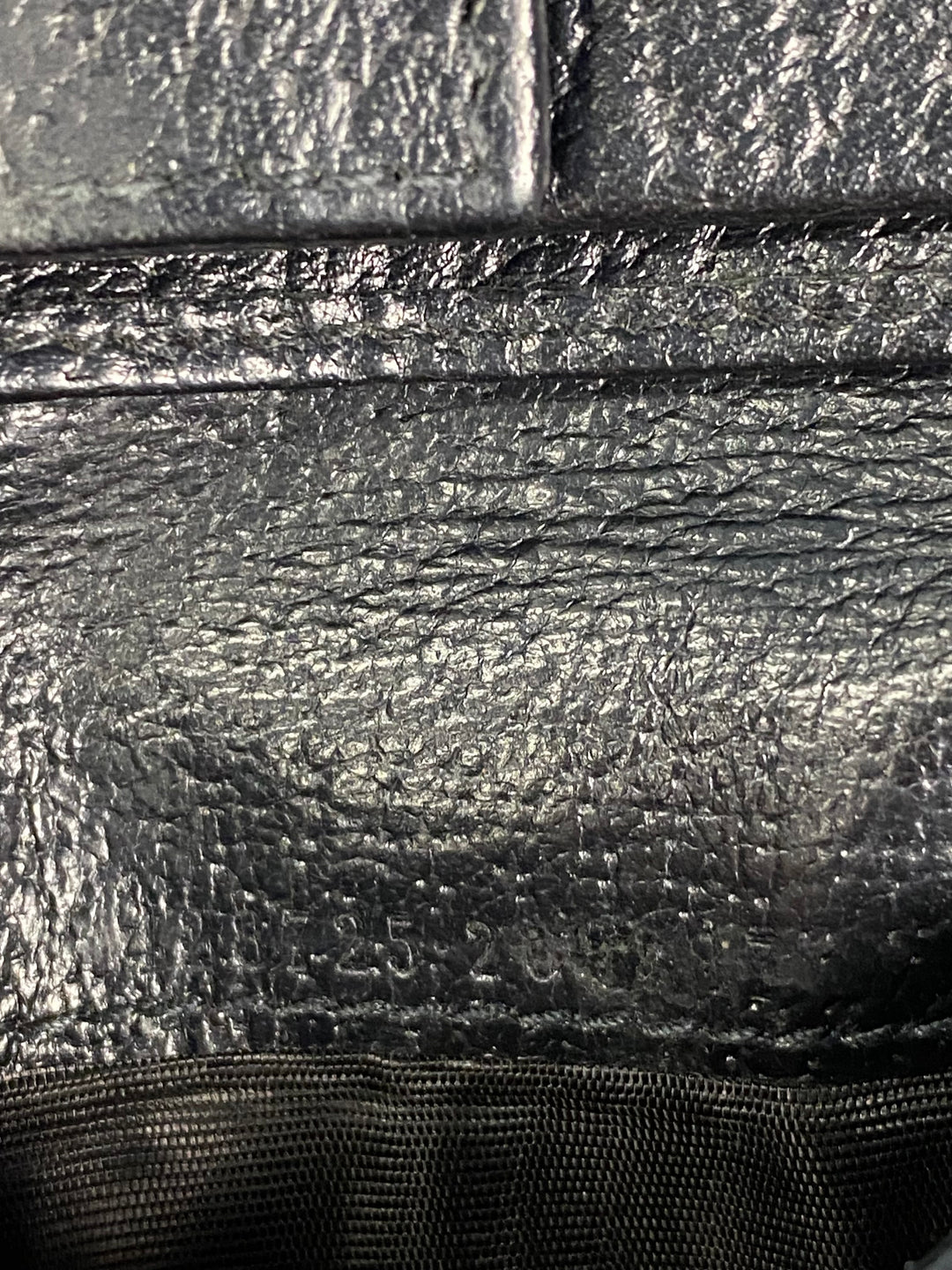 Gucci Black Leather Marmont Billfold Wallet (3803)
