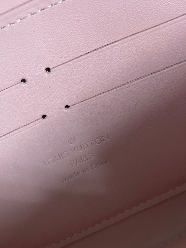Louis Vuitton Pink Vernis Zippy Wallet (7239)