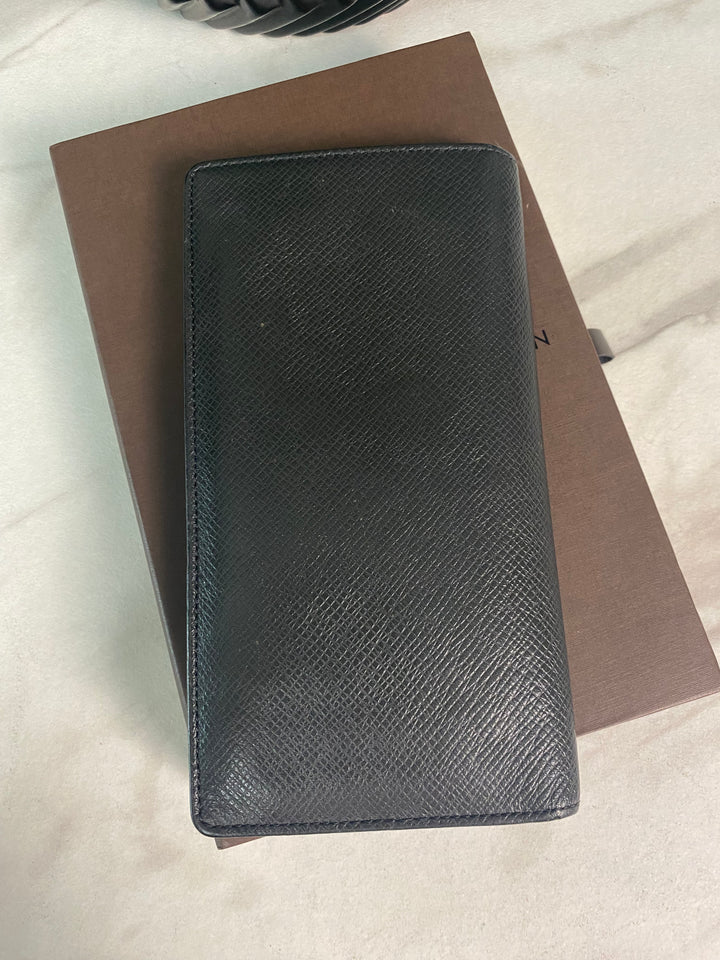 Louis Vuitton Black Taiga Leather Long Wallet (3393)