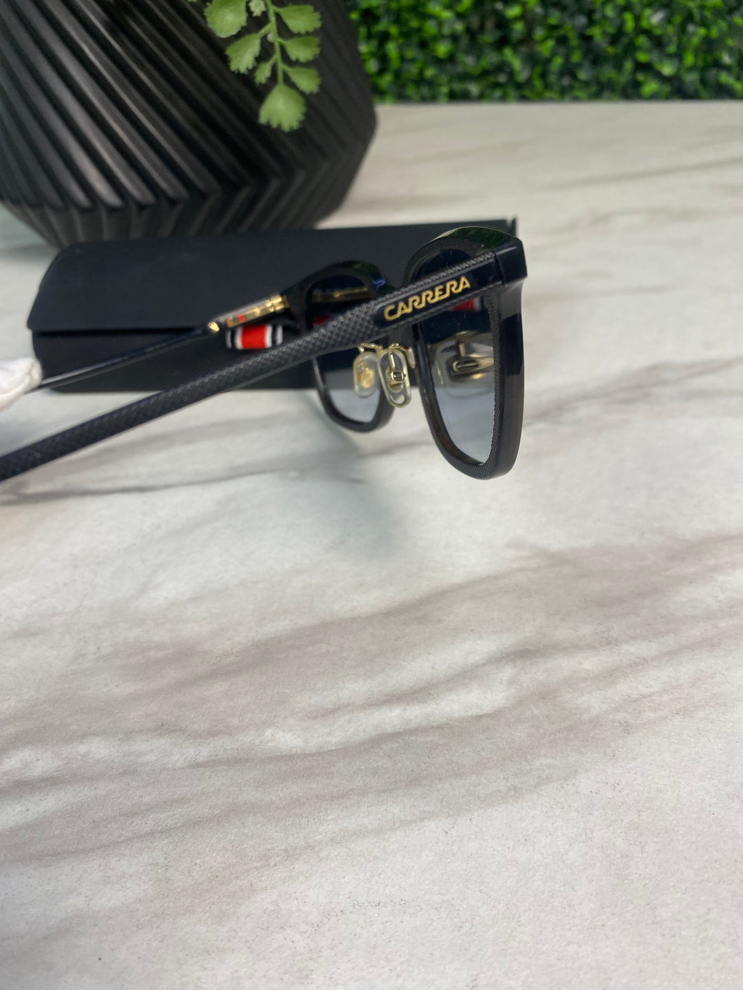 Carrera Wayfarer Sunglasses (HP04)