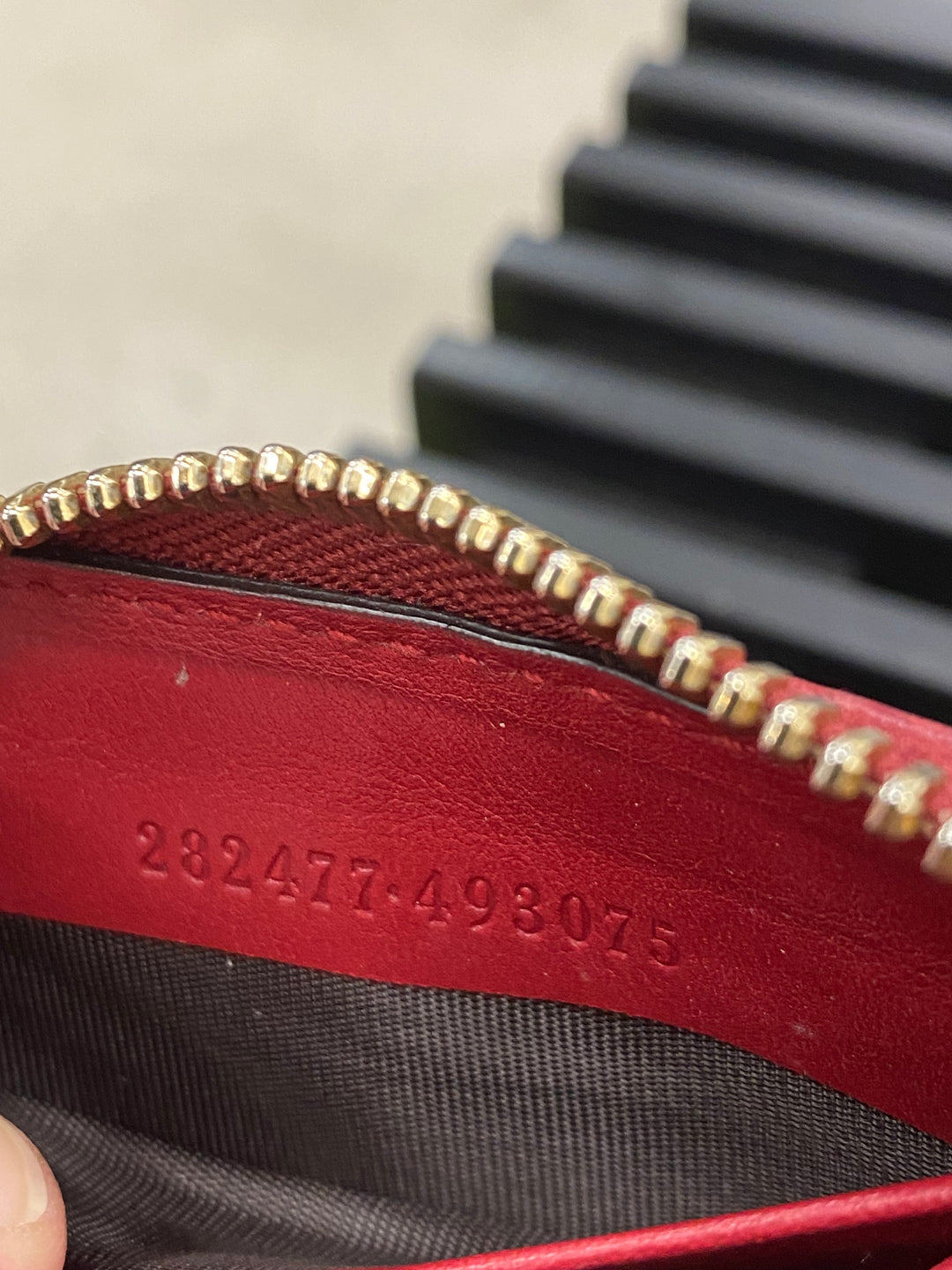 Gucci Red Guccissima Zippy Wallet (7936)