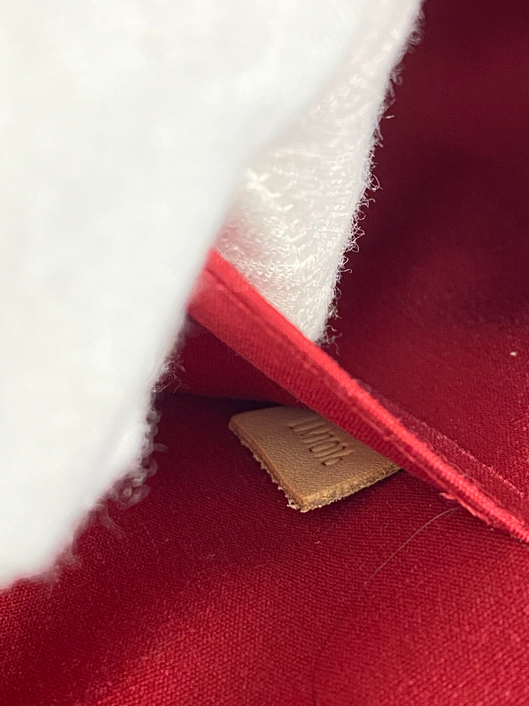 Louis Vuitton Red Vernis Roxbury Drive 2 Way Bag (0702)