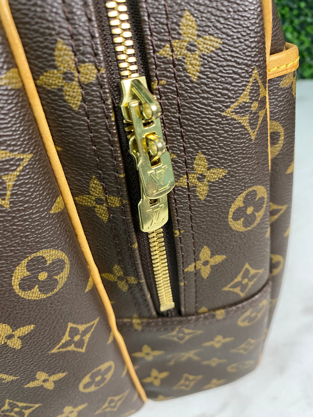 Louis Vuitton Monogram Alize Travel Bag (3903)