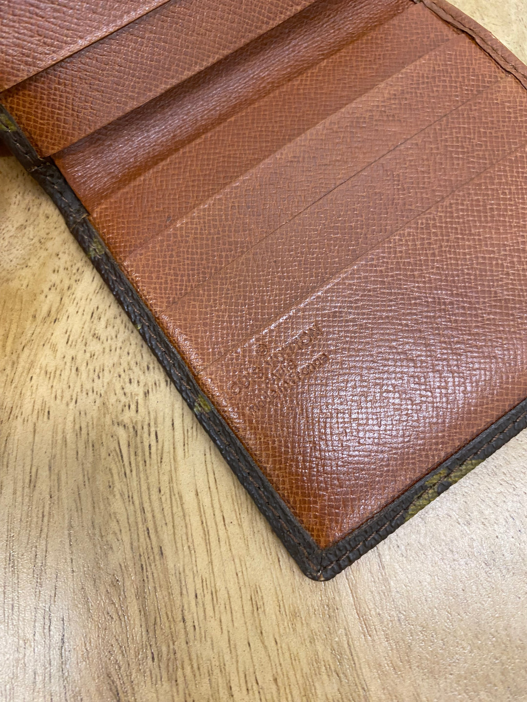 Louis Vuitton Monogram Billfold Wallet (3116)