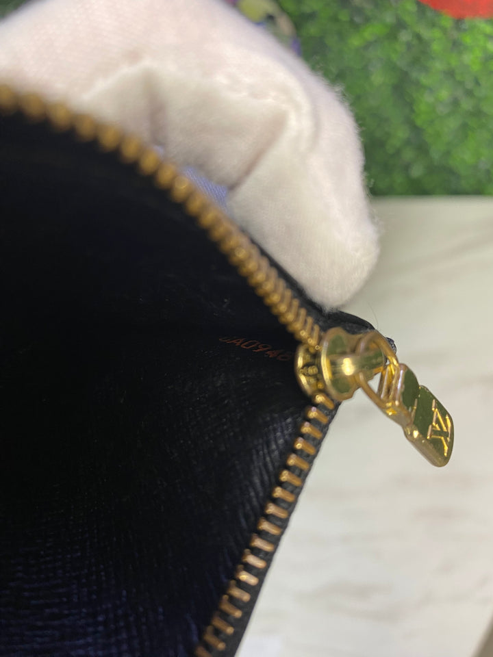 Louis Vuitton Black Epi Key Cles (0224)