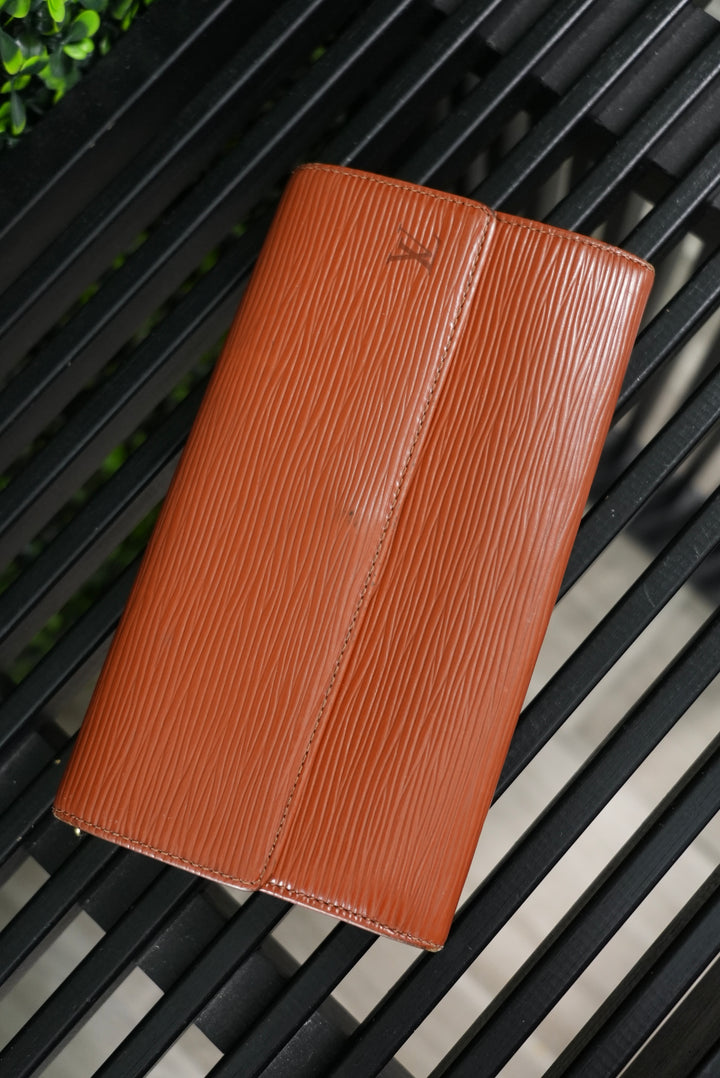 Louis Vuitton Cedar Epi Long Wallet (208)