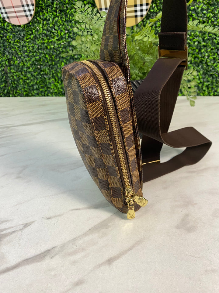 Louis Vuitton Damier Ebene Geronimos Sling (4730)