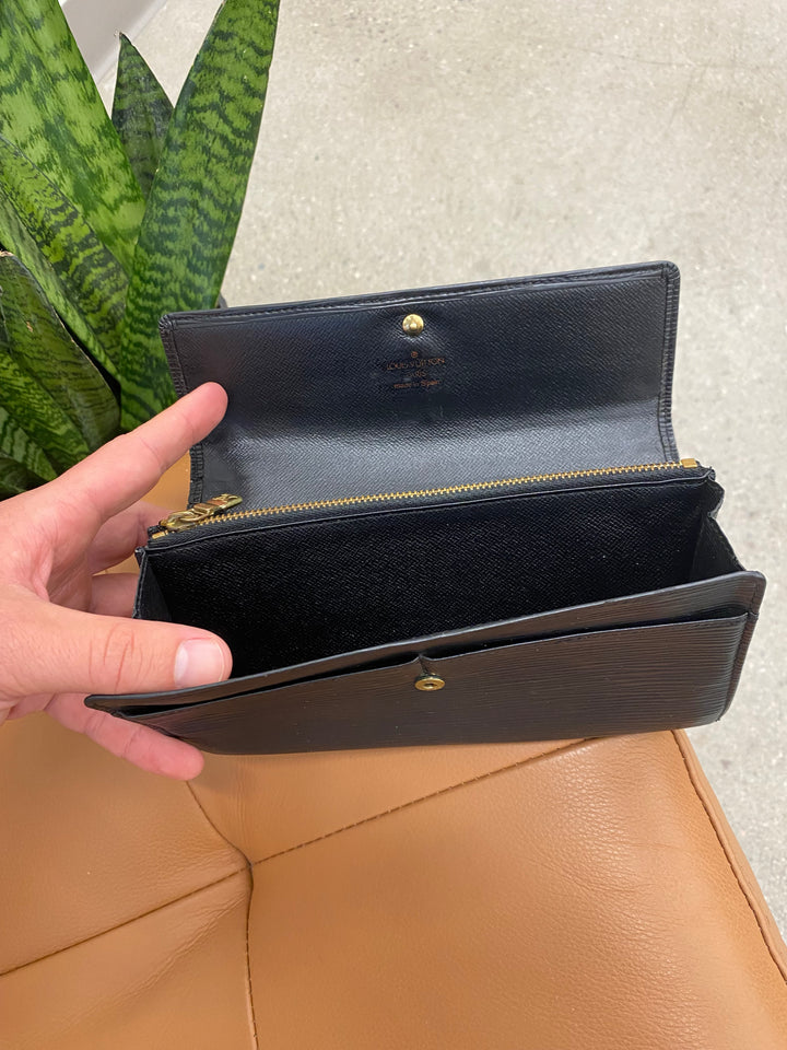 Louis Vuitton Black Epi Sarah Long Wallet (7293)