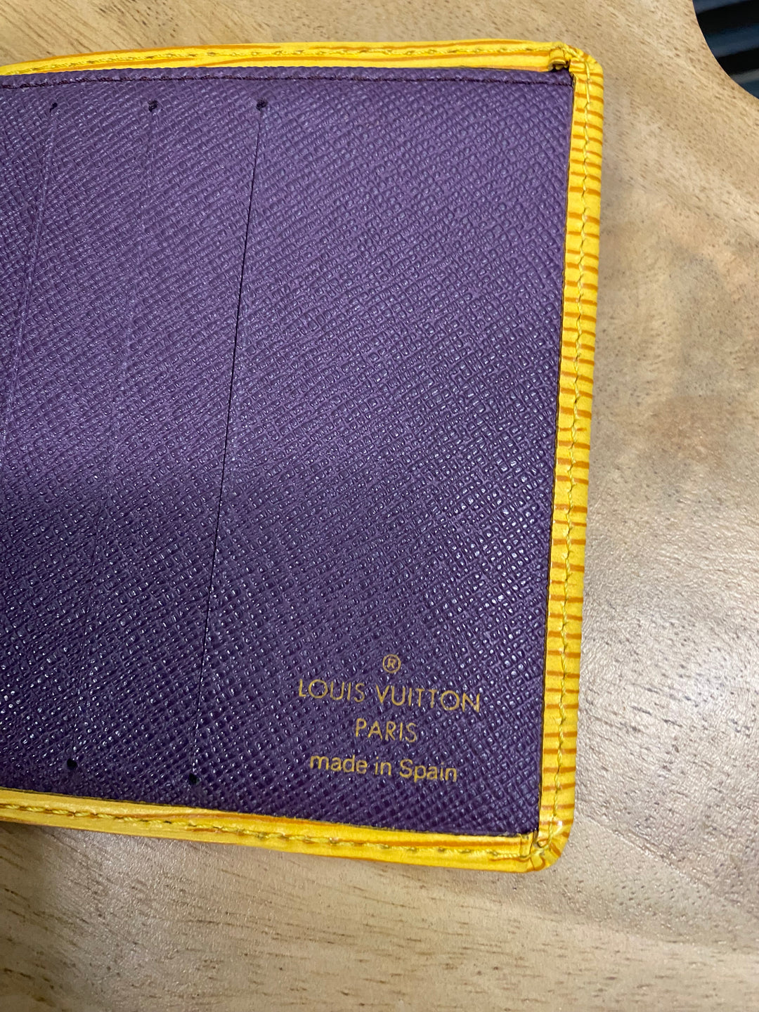Louis Vuitton Yellow Epi Billfold Wallet (3542)