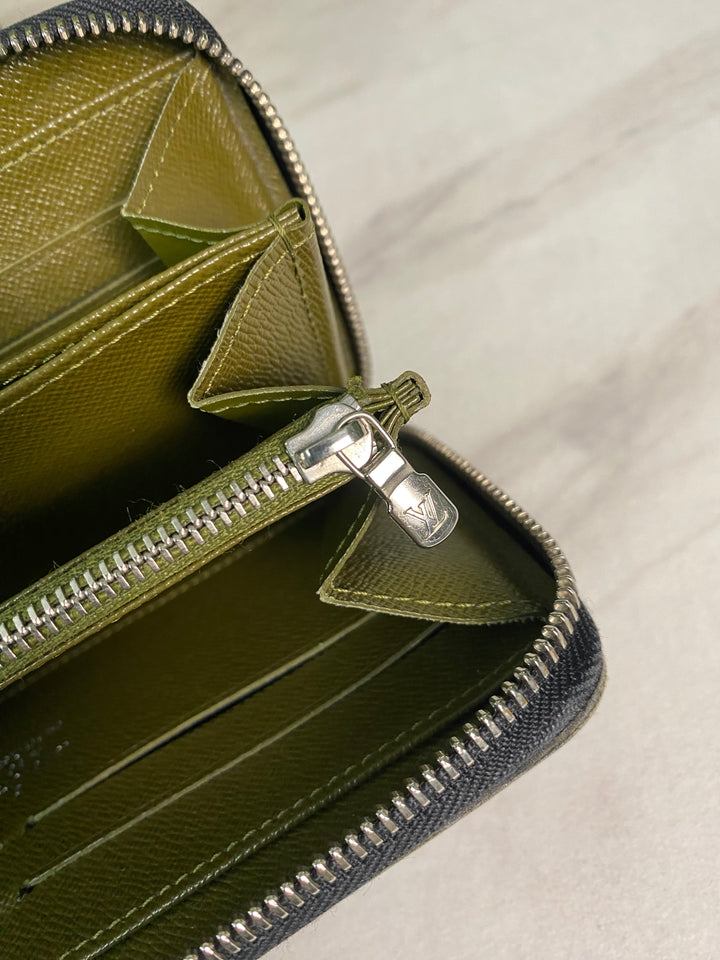 Louis Vuitton Monogram Infrarouge Zippy Wallet (4777)
