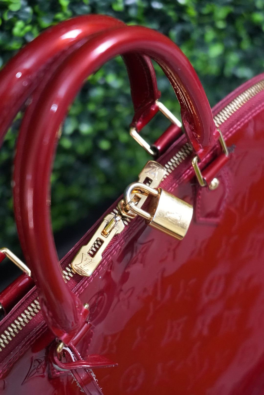 Louis Vuitton Red Vernis Alma GM