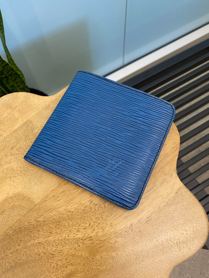 Louis Vuitton Blue Epi Billfold Wallet (2918)