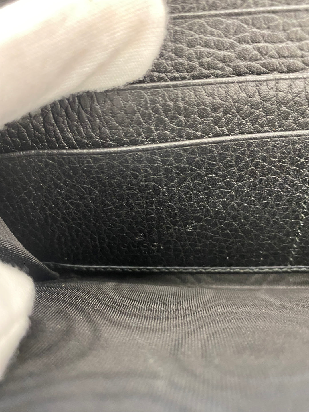 Gucci Black Pebbled Leather Marmont Zippy Wallet (3727)