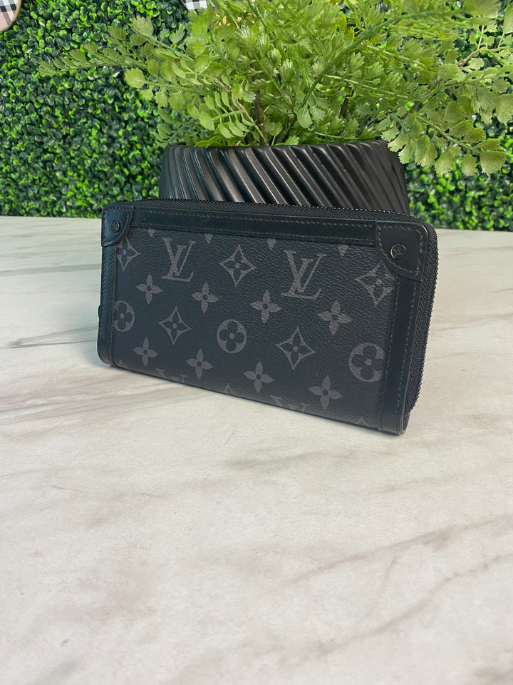 Louis Vuitton Monogram Eclipse Trunk Zippy Wallet (3072)