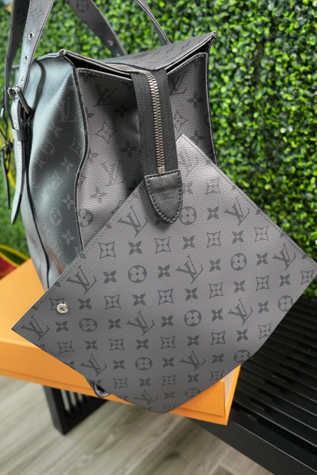 Louis Vuitton Eclipse Reverse Kaba Zip GM