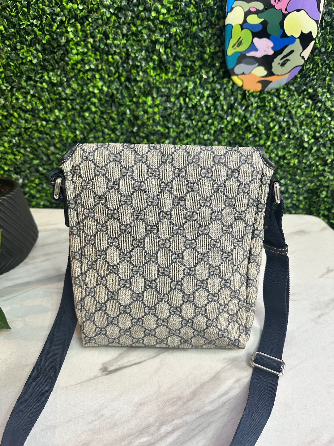 Gucci GG Supreme Crossbody Bag (725)