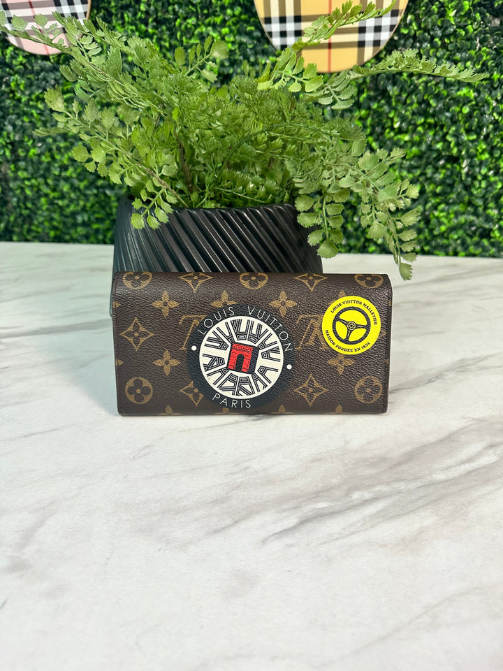 Louis Vuitton Monogram Patches Sarah Wallet (1276)