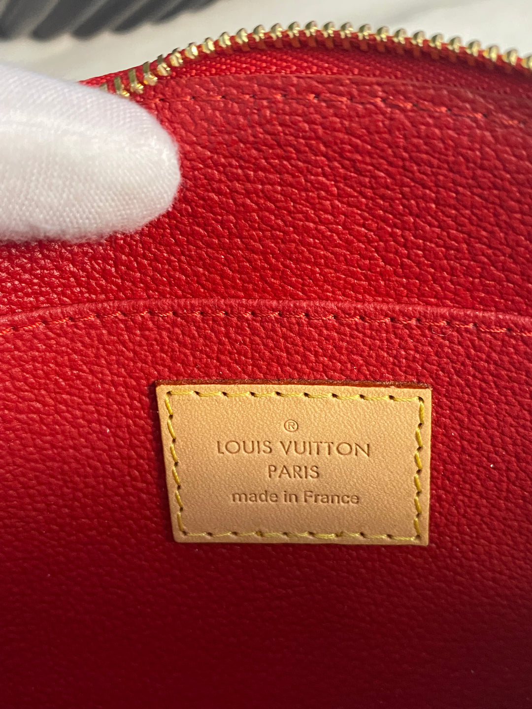 Louis Vuitton Red Vernis Cosmetic Pouch (1457)