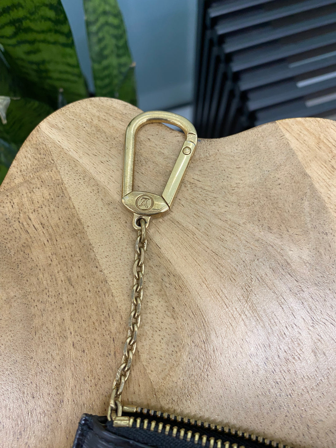 Louis Vuitton Black Epi Key Cles (7898)